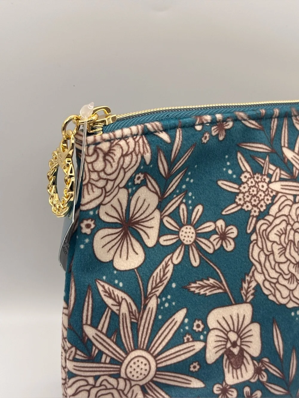NWT Estée Lauder Turquoise Blue Floral Velvety Cosmetic Pouch with Gold Zipper